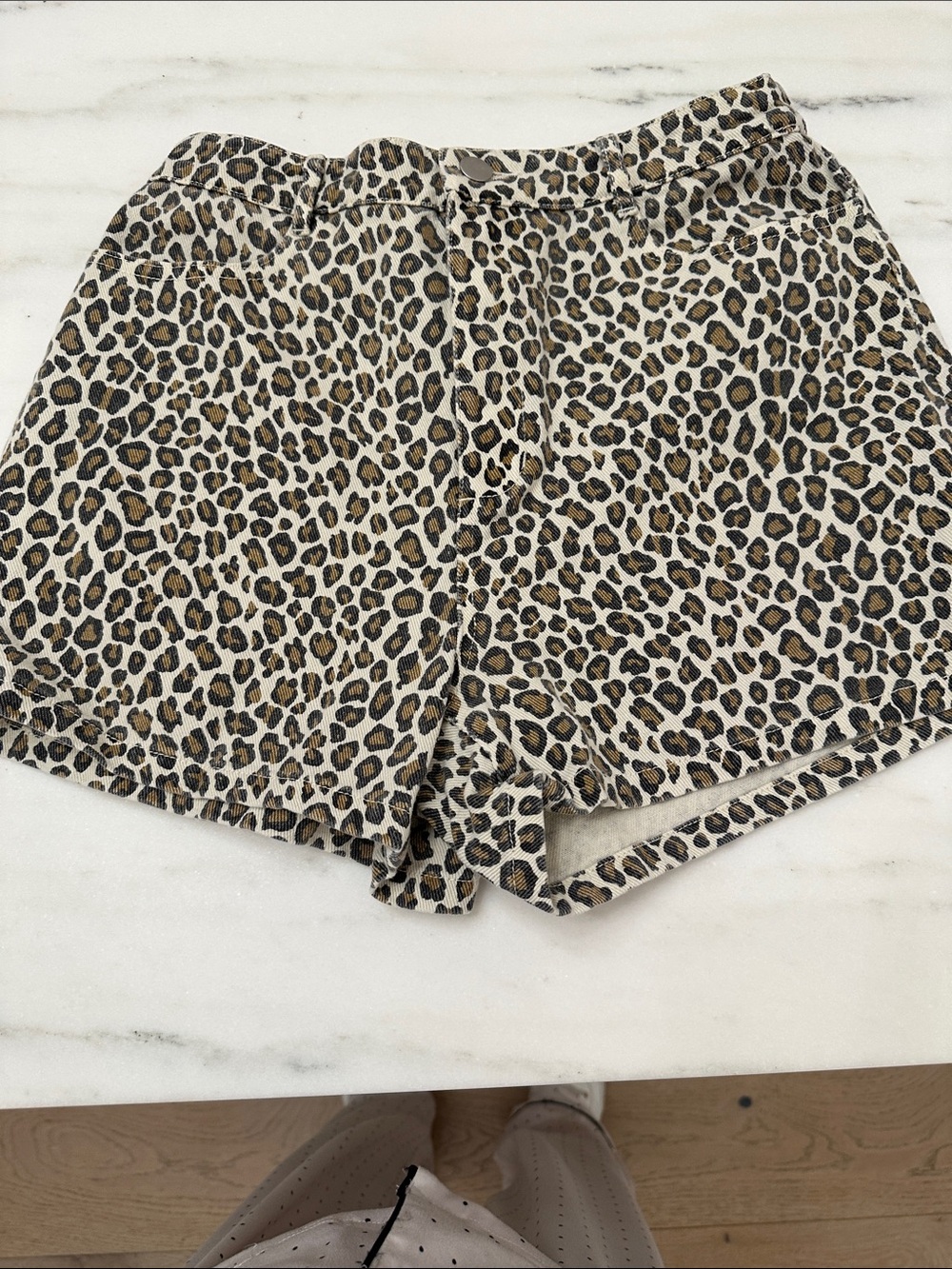 Gilli small Leopard Print Women’s Shorts - Brown/Cream. Like new